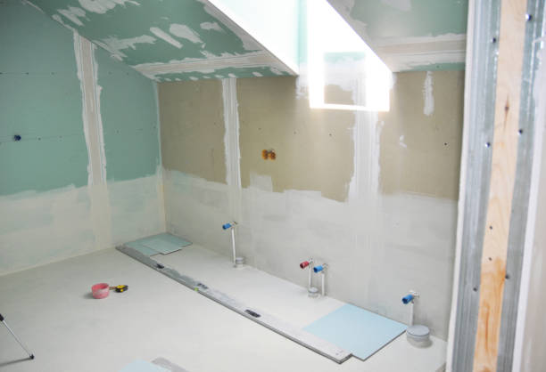 Best Water Damage & Mold Remediation  in Mukwonago, WI